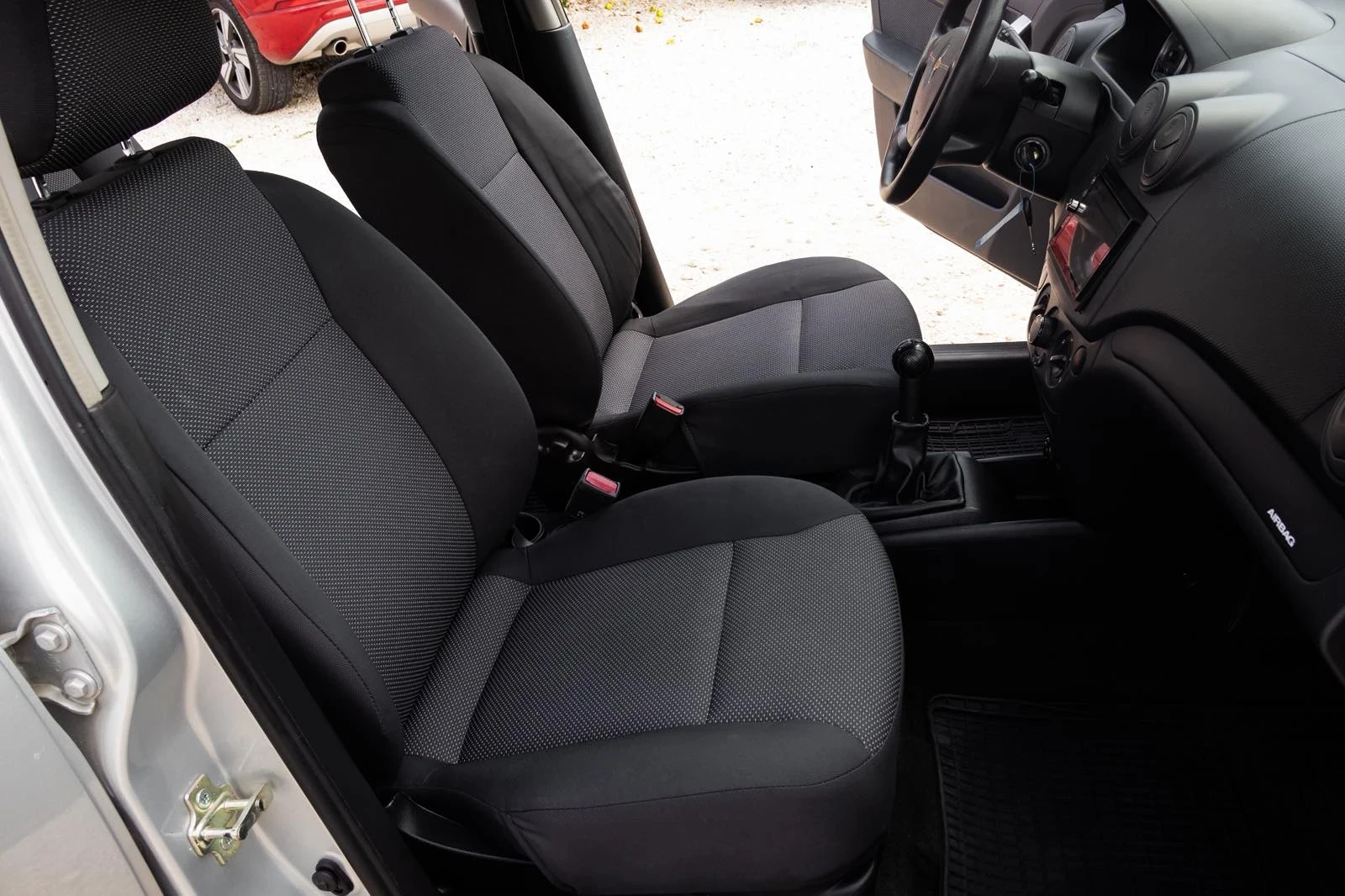 Chevrolet Aveo, снимка 15 - Автомобили и джипове - 55449837