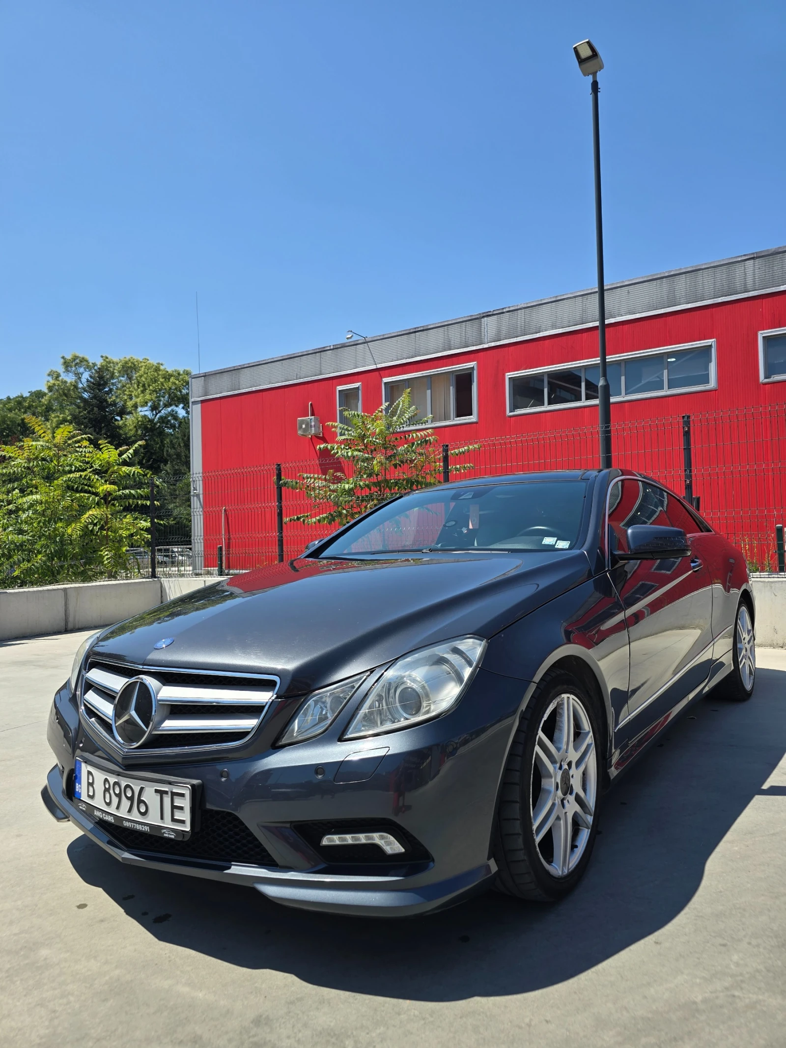 Mercedes-Benz E 500, снимка 2 - Автомобили и джипове - 55937978