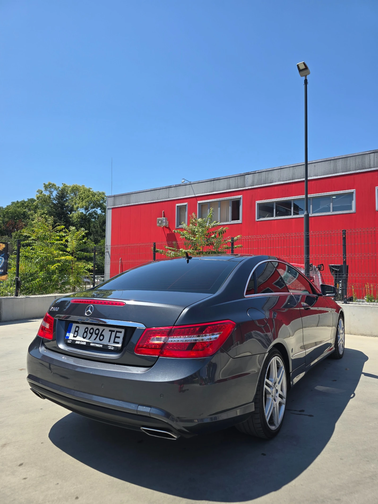 Mercedes-Benz E 500, снимка 5 - Автомобили и джипове - 55937978