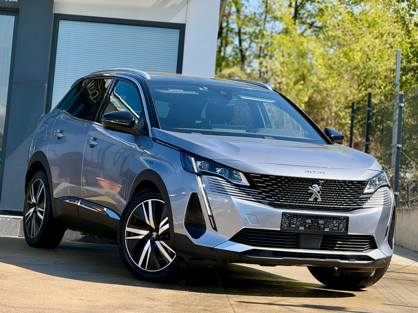 Peugeot 3008 GT / EAT-8 / VIRTUAL / CAM / LED / NAVI / FOCAL /