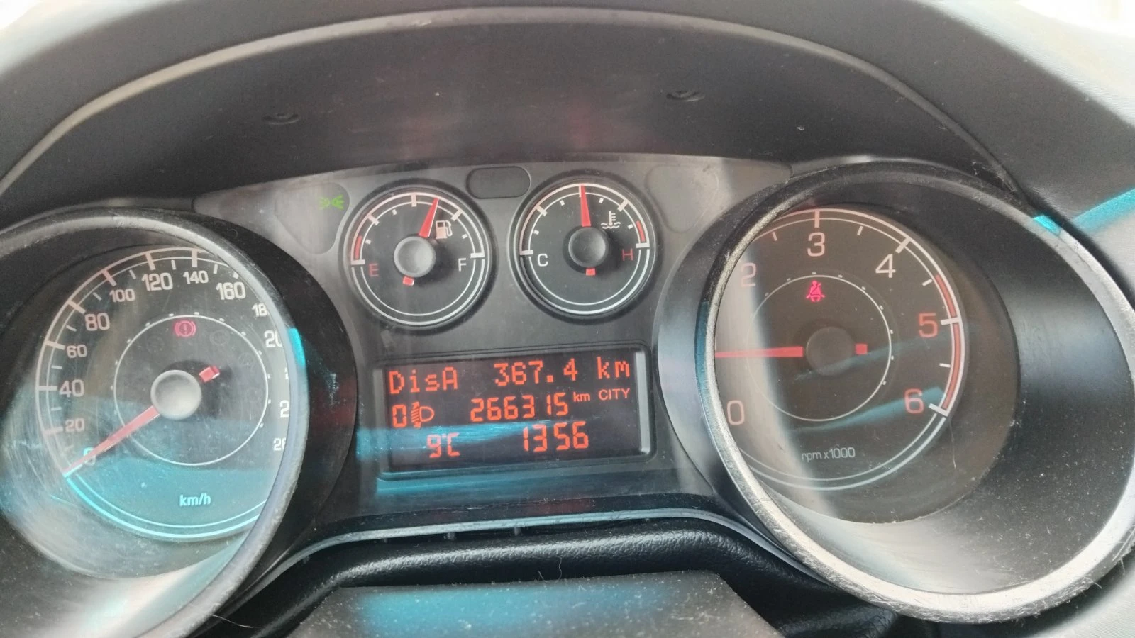 Fiat Bravo 1.6 multijet, снимка 10 - Автомобили и джипове - 56247552