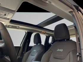 Jeep Renegade NORTH STAR 1.3 PHEV Petrol 240 HP AT6 4xe, снимка 15