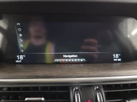 Alfa Romeo Stelvio  TI / DISTRONIC / PANO / 2 КЛЮЧА , снимка 13