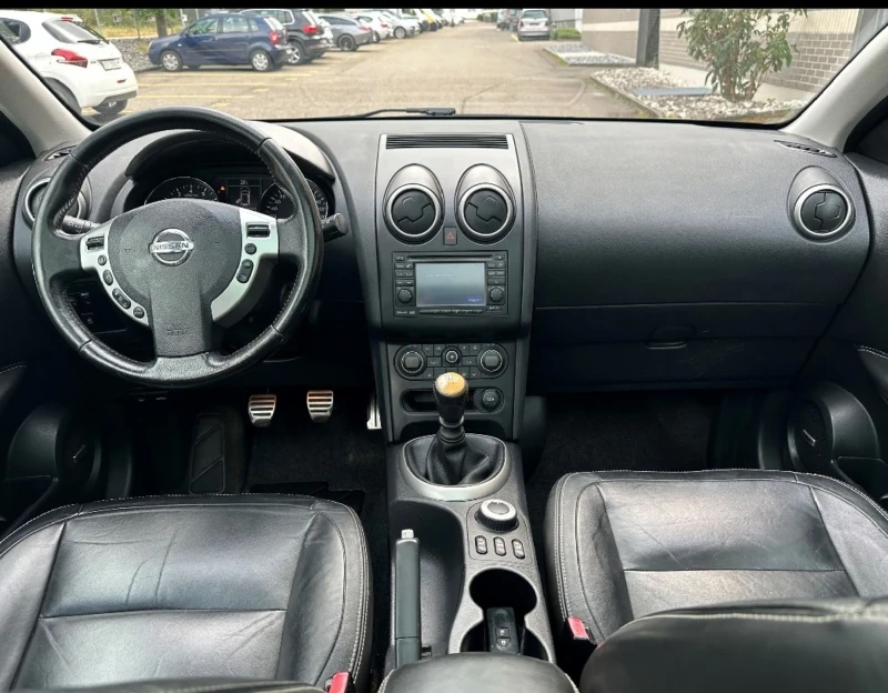 Nissan Qashqai 2.0 Кожен салон , снимка 3 - Автомобили и джипове - 49006952