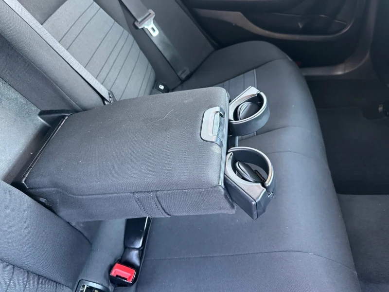 Mercedes-Benz C 220 :Състояние ТОП;:AMG, снимка 11 - Автомобили и джипове - 53149644