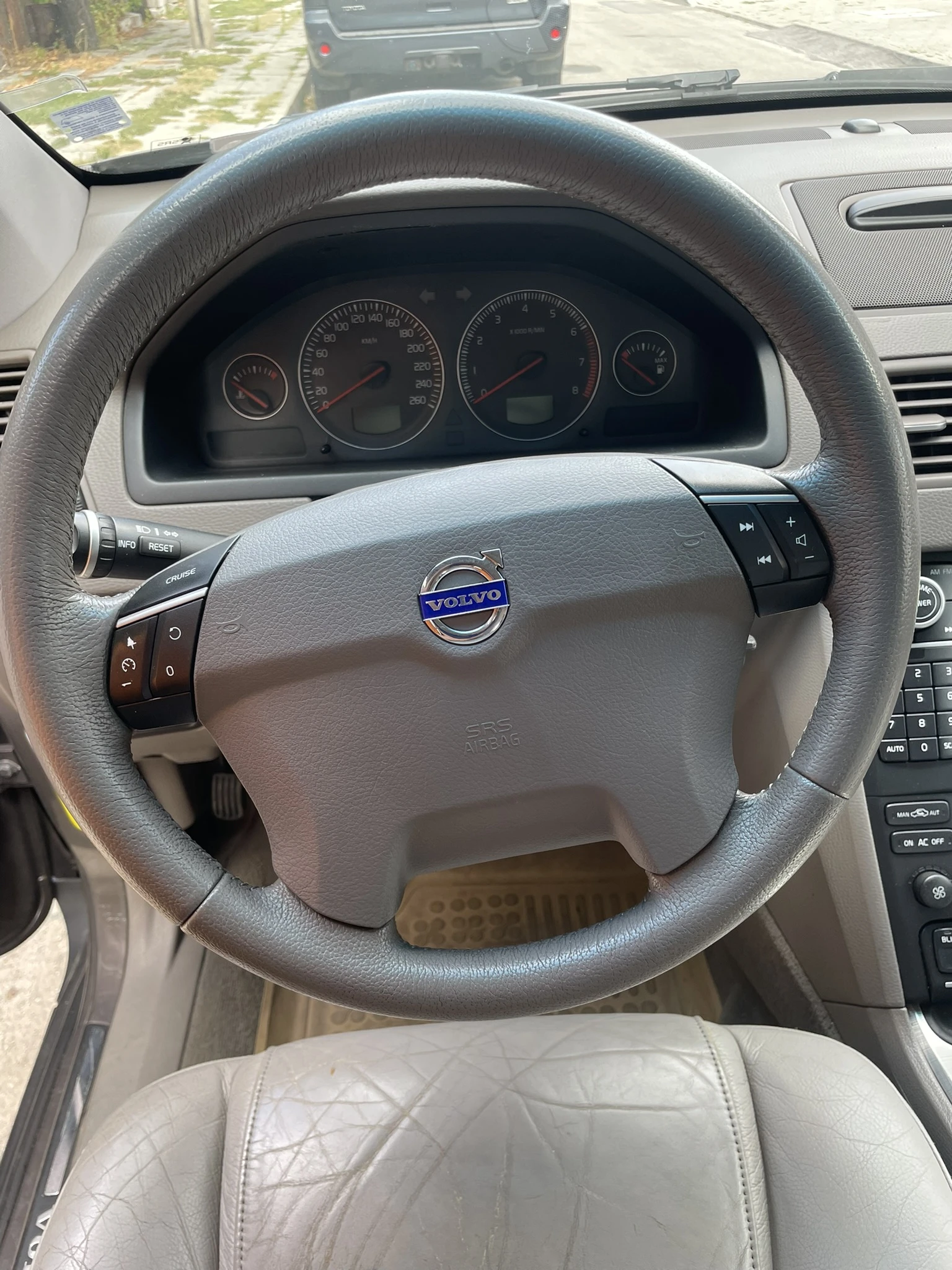 Volvo Xc90 3.2 Geartronic AWD - изображение 10