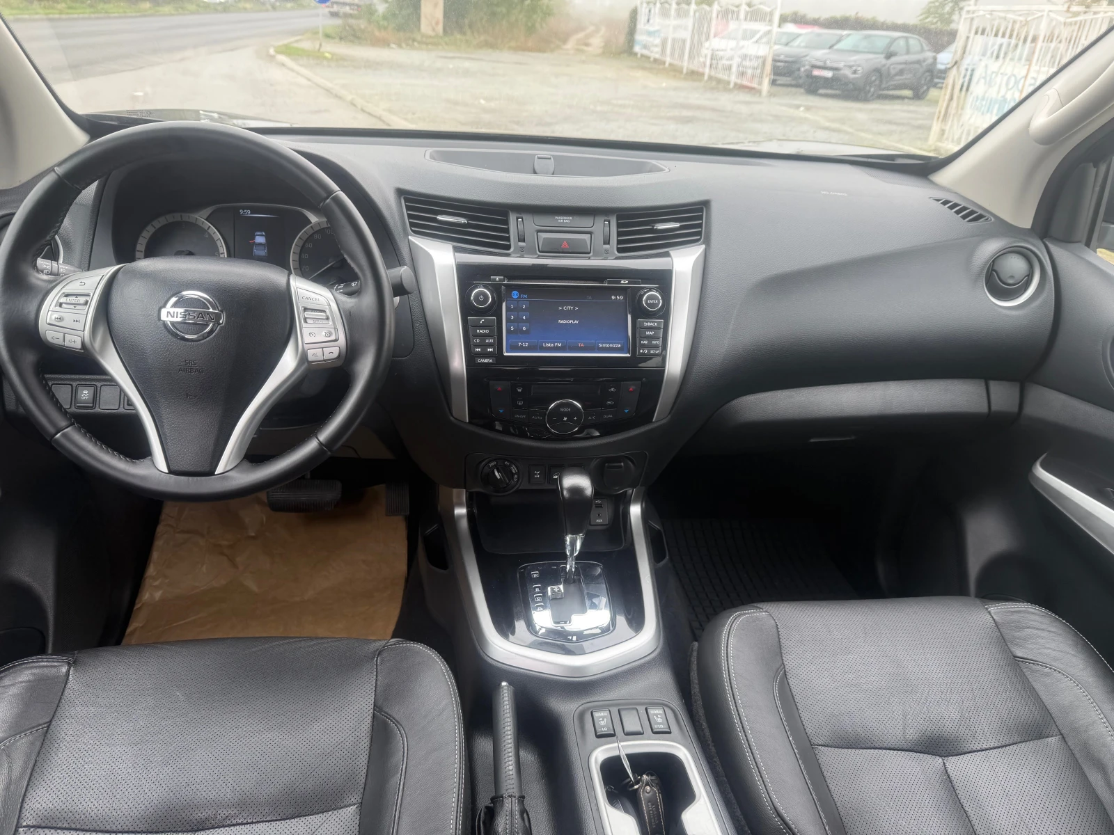 Nissan Navara AUT. NAVI 4x4 FULL ШВЕЙЦАРИЯ - изображение 7