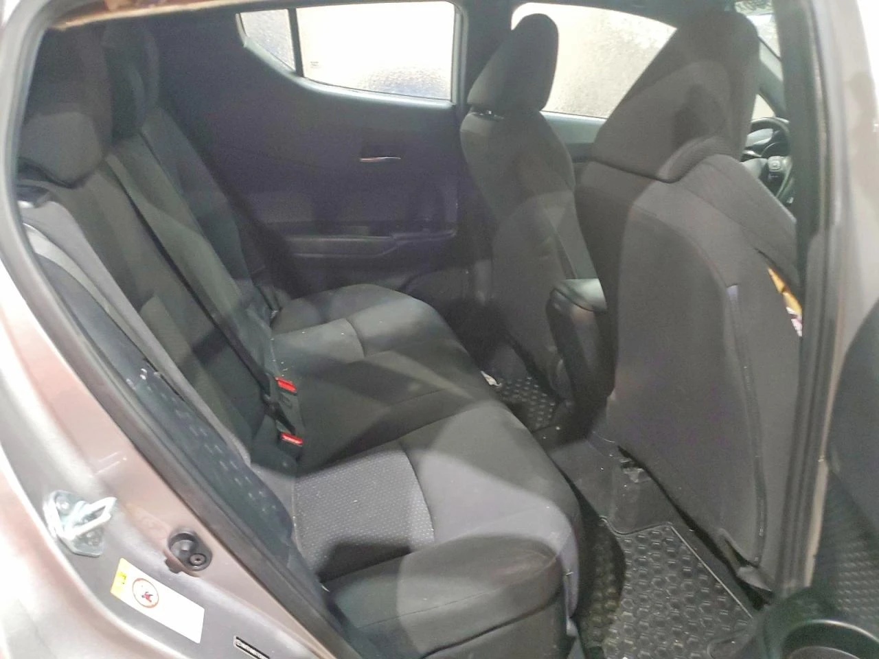 Toyota C-HR XLE FWD, снимка 10 - Автомобили и джипове - 53912600