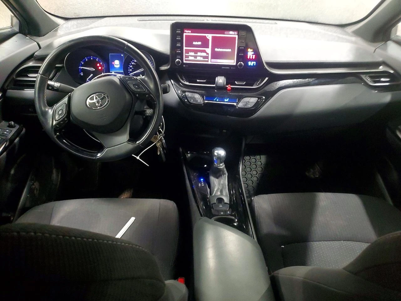 Toyota C-HR XLE FWD, снимка 8 - Автомобили и джипове - 53912600