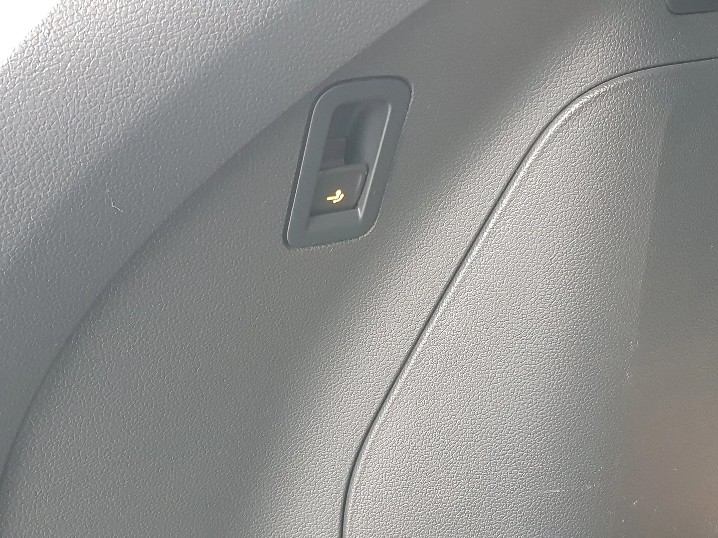 VW Tiguan, снимка 9 - Автомобили и джипове - 54021865