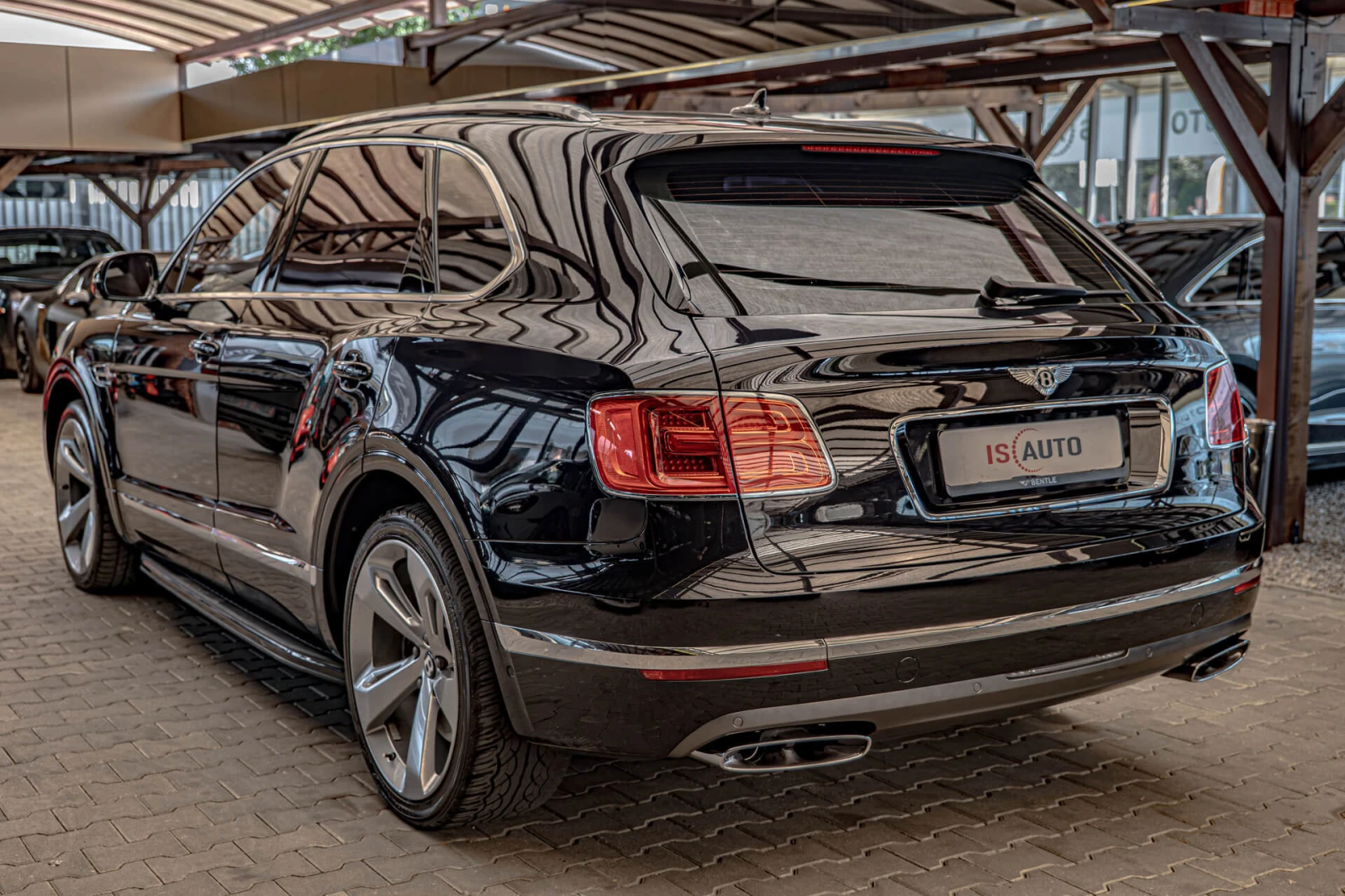 Bentley Bentayga 6.0TSI W12/Luxury Edition/Камера 360/Обдухване/Amb, снимка 6 - Автомобили и джипове - 55320024