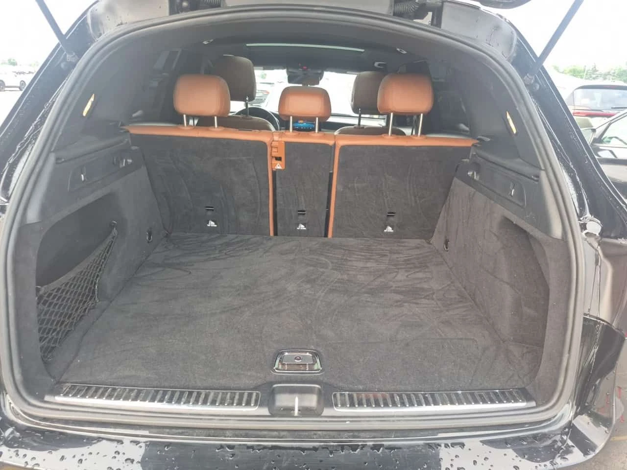 Mercedes-Benz GLC 300 АМГ ПАКЕТ/CARFAX/КАФЯВ САЛОН/ЛЕНТИ/ПАНО/360/, снимка 14 - Автомобили и джипове - 55534886