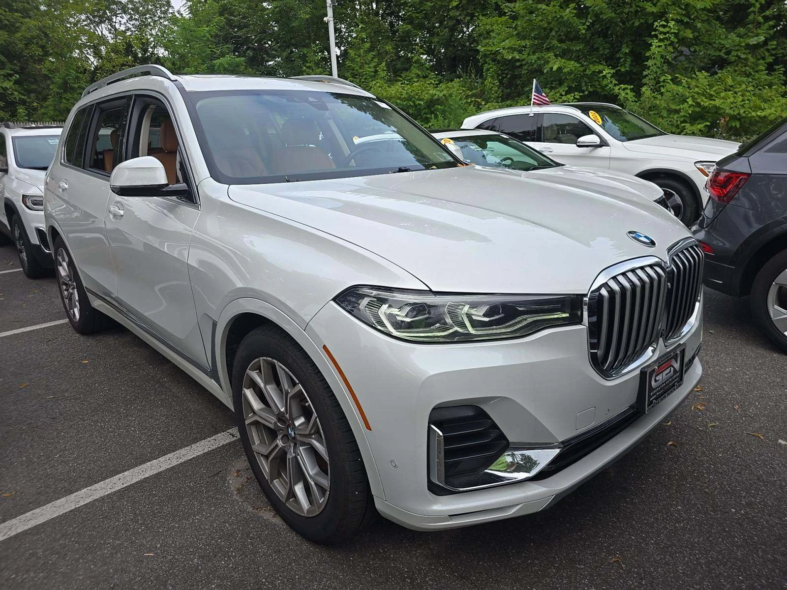 BMW X7 7 PASS* B58* HARMAN* PANO* 360* SOFT-CLOSE* HUD, снимка 2 - Автомобили и джипове - 55610005