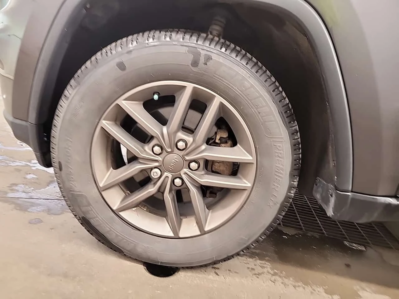 Jeep Grand cherokee * LAREDO 75TH ANNIVERSARY* АВТОКРЕДИТ* , снимка 6 - Автомобили и джипове - 55666499