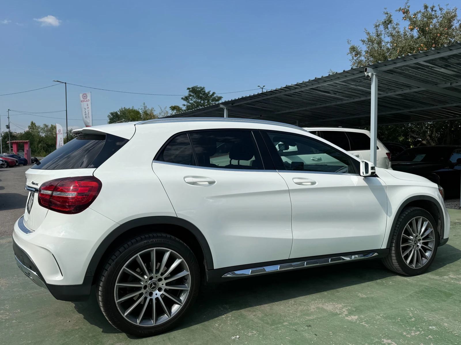 Mercedes-Benz GLA 250 4MATIC, AMG-LINE, снимка 4 - Автомобили и джипове - 55781624