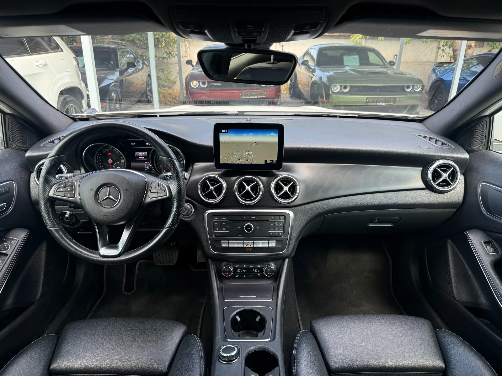 Mercedes-Benz GLA 250 4MATIC, AMG-LINE, снимка 12 - Автомобили и джипове - 55781624