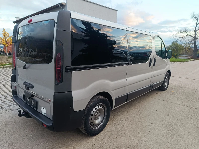 Renault Trafic 2.5tdci MAXXI LANG 9 места, снимка 5 - Бусове и автобуси - 52383355