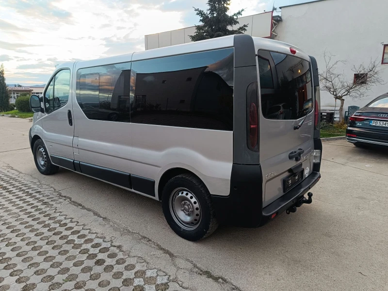 Renault Trafic 2.5tdci MAXXI LANG 9 места, снимка 4 - Бусове и автобуси - 52383355