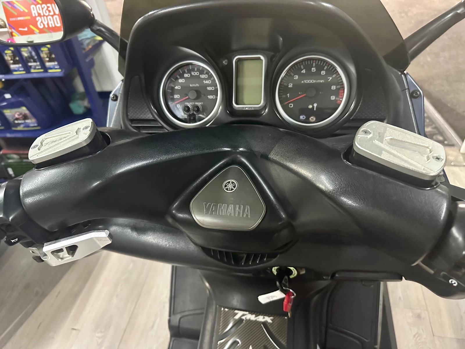 Yamaha T-max Night Max - изображение 2
