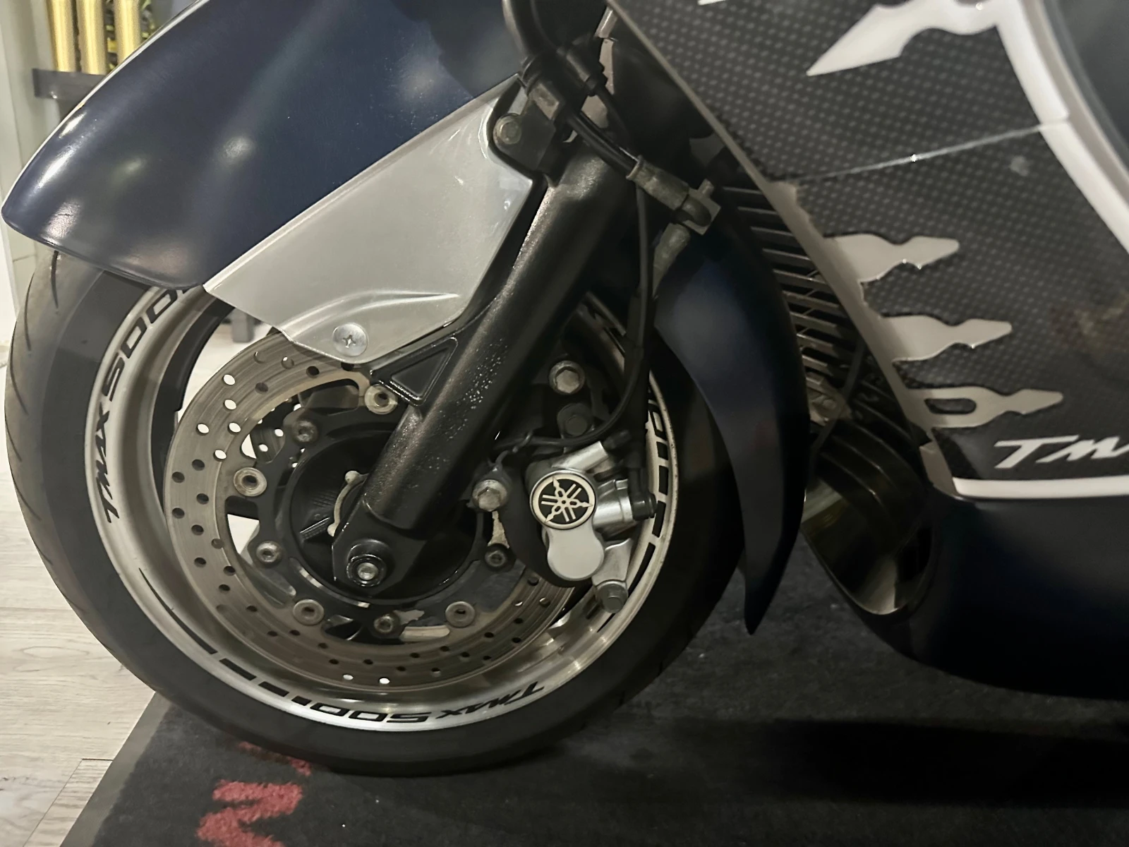 Yamaha T-max Night Max - изображение 7