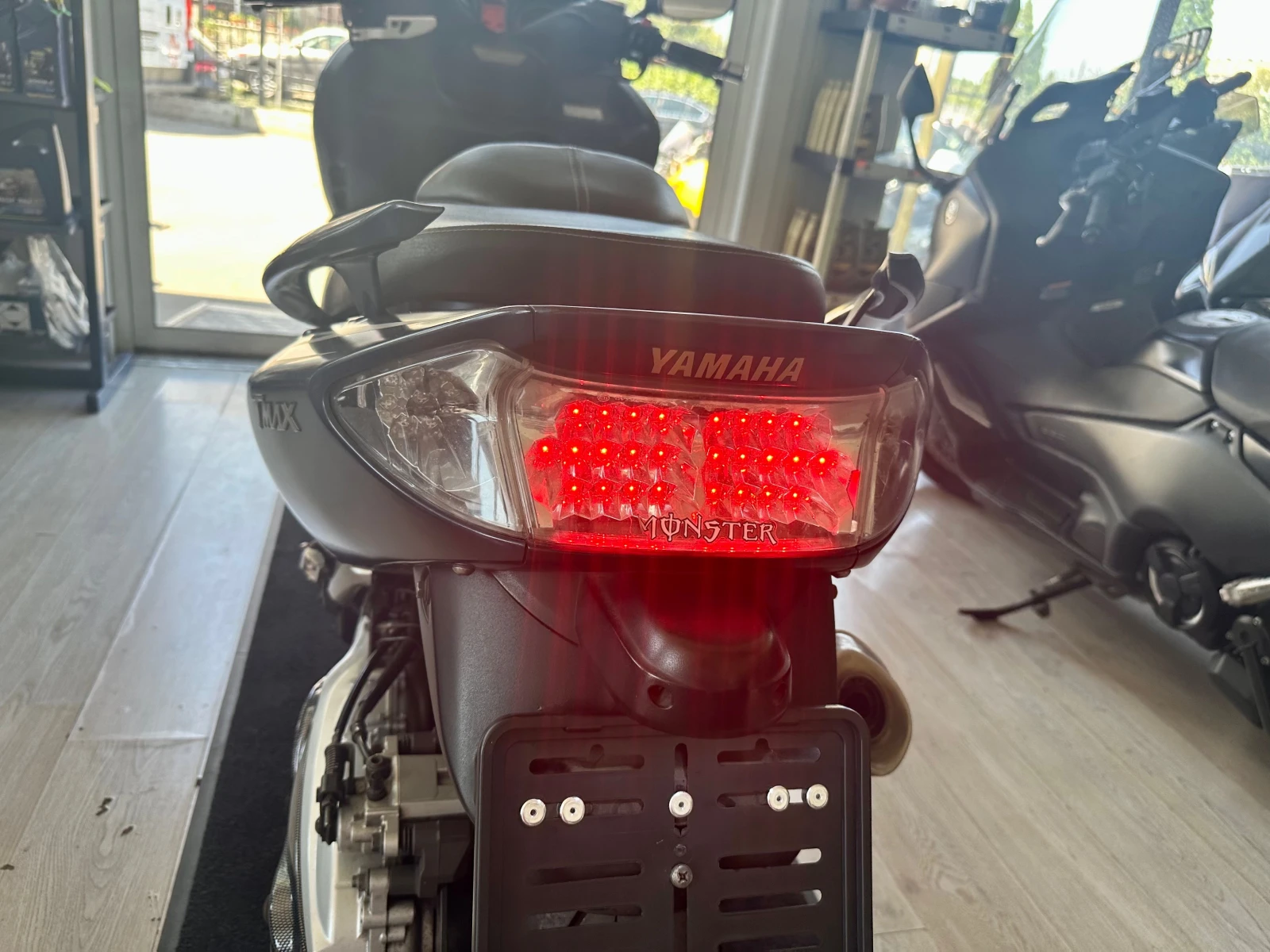 Yamaha T-max Night Max - изображение 5