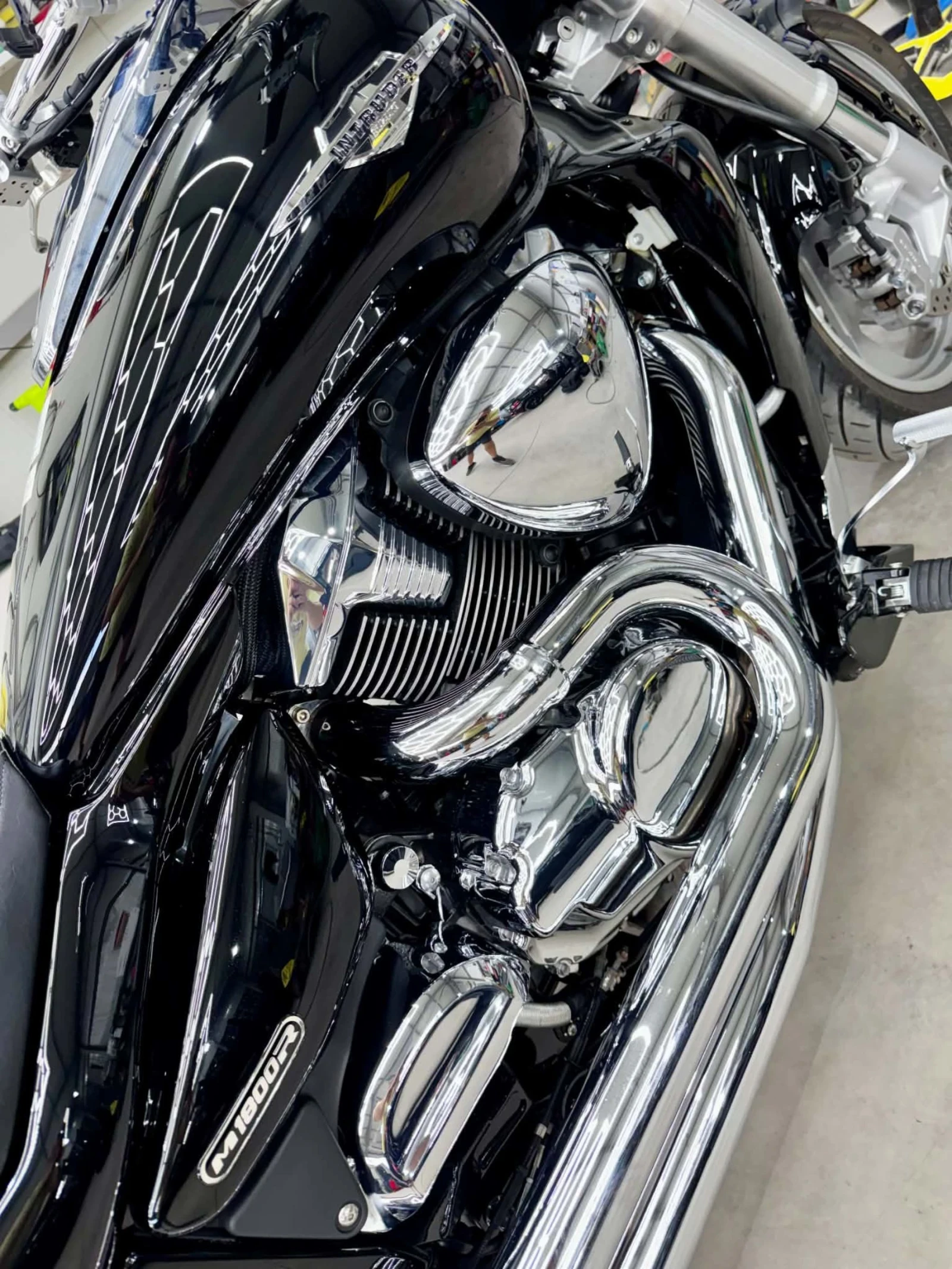 Suzuki Boulevard M1800R, снимка 13 - Мотоциклети и мототехника - 55557817