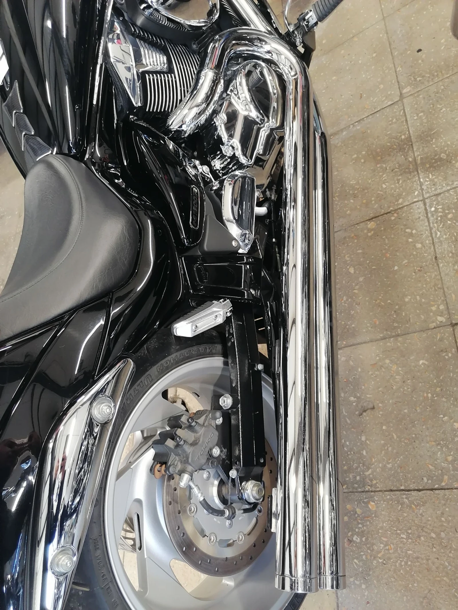 Suzuki Boulevard M1800R, снимка 14 - Мотоциклети и мототехника - 55557817