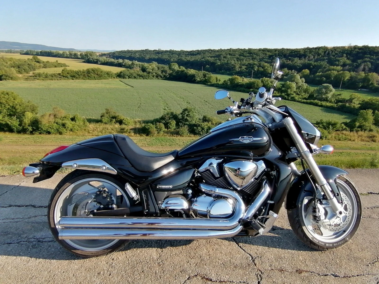 Suzuki Boulevard M1800R, снимка 2 - Мотоциклети и мототехника - 55557817