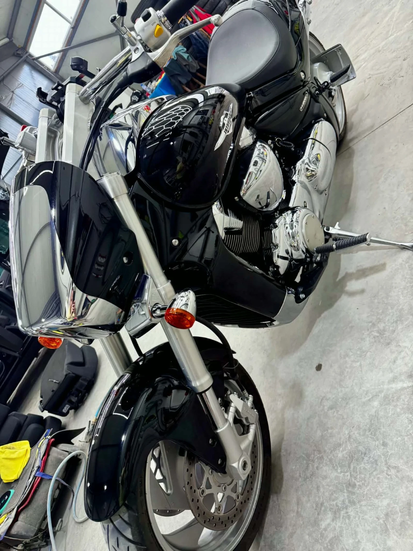 Suzuki Boulevard M1800R, снимка 10 - Мотоциклети и мототехника - 55557817