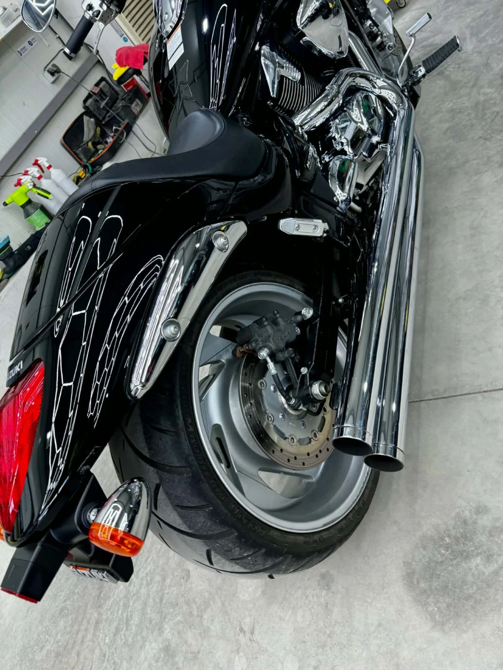 Suzuki Boulevard M1800R, снимка 6 - Мотоциклети и мототехника - 55557817