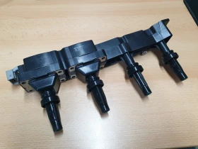 Citroen Peugeot бобина coil pack Hitachi 2503819 C2 C3 206 307 Partner, снимка 1