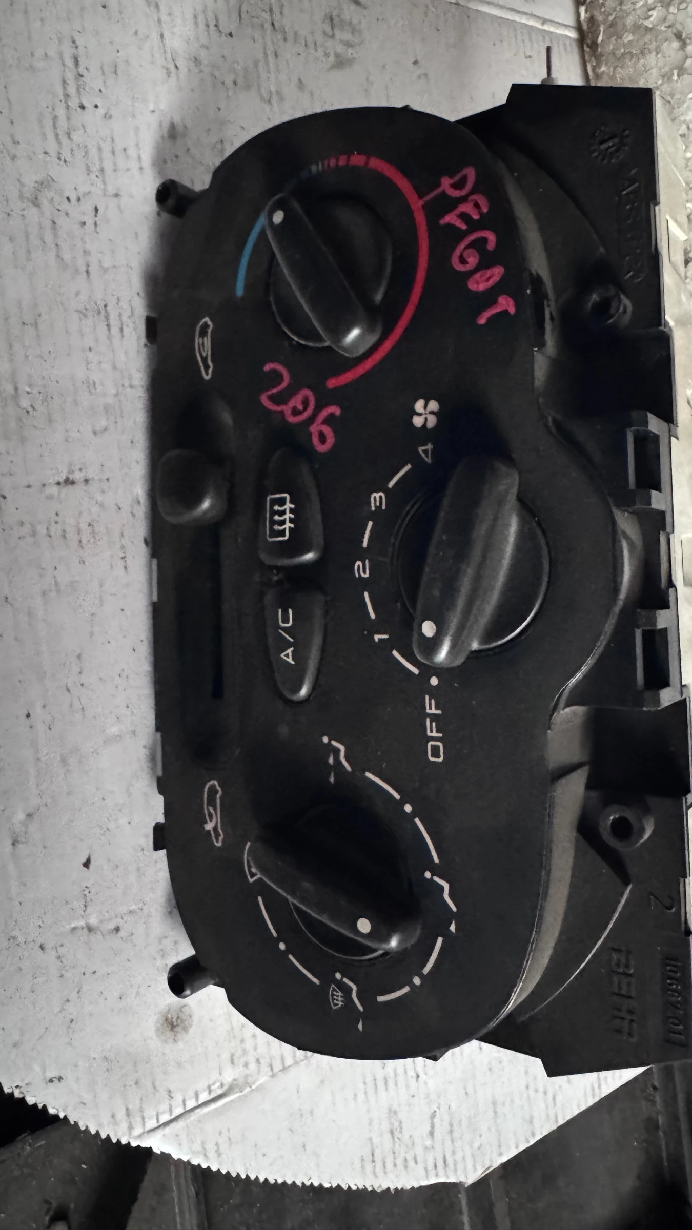   /  /   Peugeot 206 - 10687 01 | Mobile.bg   1