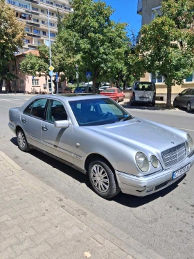 Mercedes-Benz E 200 LPG, снимка 1