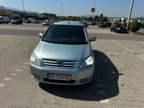 Toyota Avensis verso