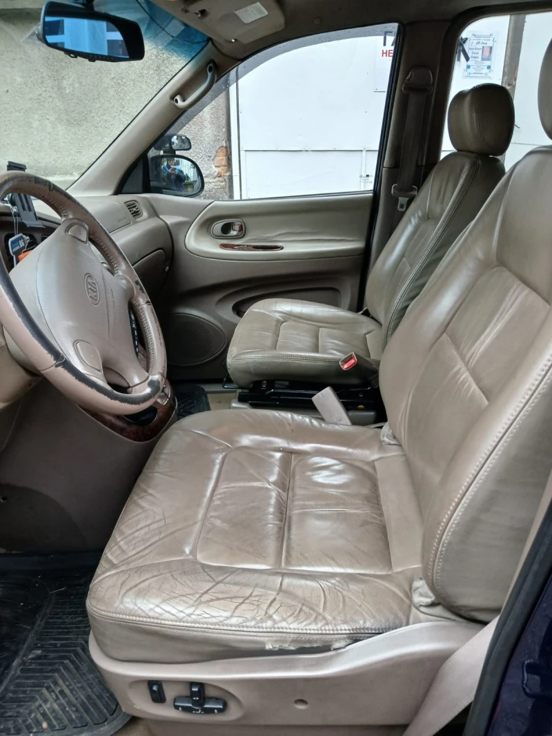 Kia Carnival, снимка 2 - Автомобили и джипове - 48240298