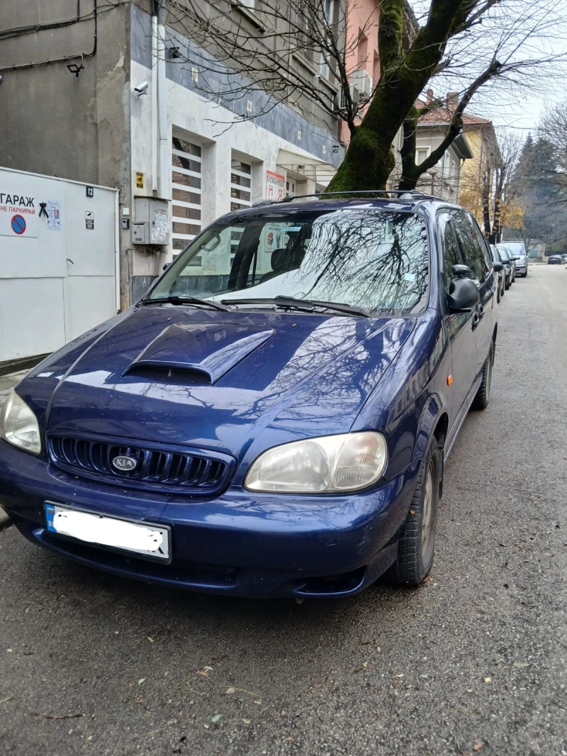 Kia Carnival, снимка 8 - Автомобили и джипове - 48240298