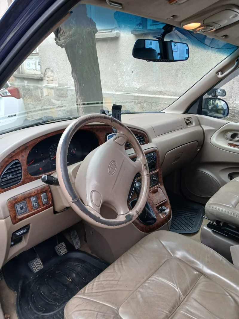 Kia Carnival, снимка 3 - Автомобили и джипове - 48240298