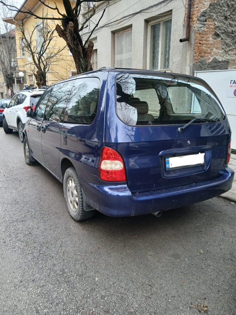 Kia Carnival, снимка 5 - Автомобили и джипове - 48240298