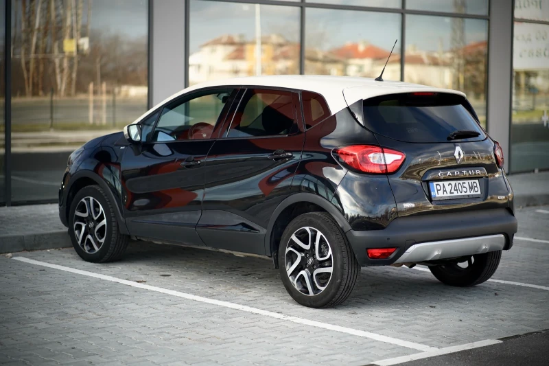 Renault Captur 1.5dci 110кс/ Hypnotic / 6 скорости / NAVI / Кожа, снимка 5 - Автомобили и джипове - 48274290