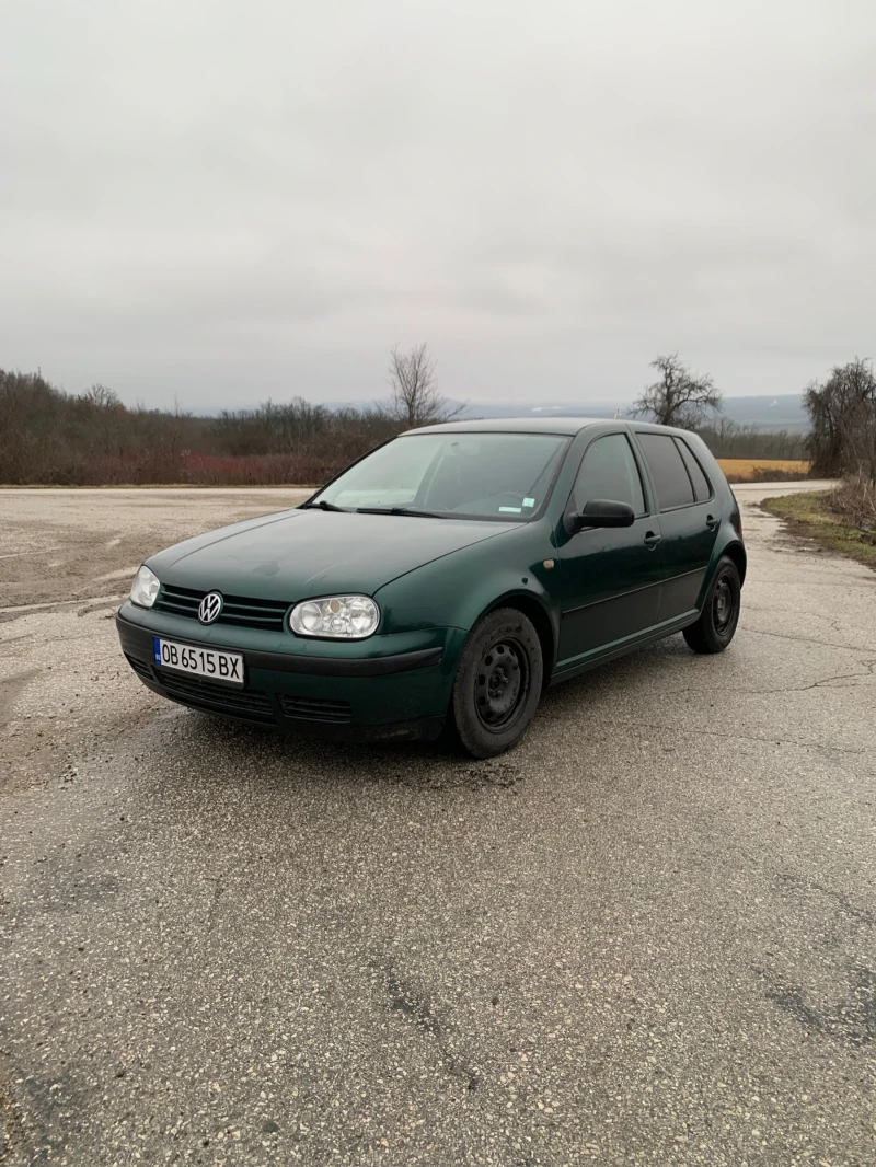 VW Golf, снимка 1 - Автомобили и джипове - 48452182