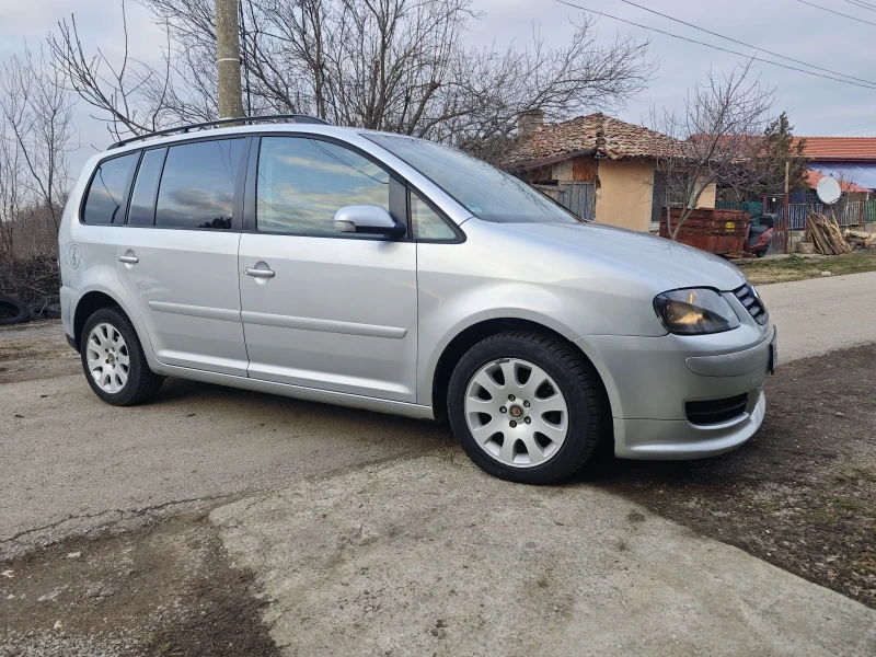 VW Touran 1.9tdi, снимка 2 - Автомобили и джипове - 49009898