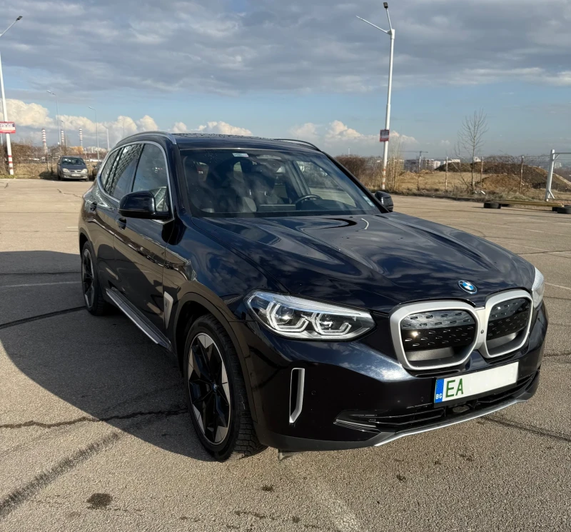 BMW iX3 M-SPORT/ IMPRESSIVE/ HEAD UP/ H&K/ 360/ PANO/, снимка 1 - Автомобили и джипове - 49192721