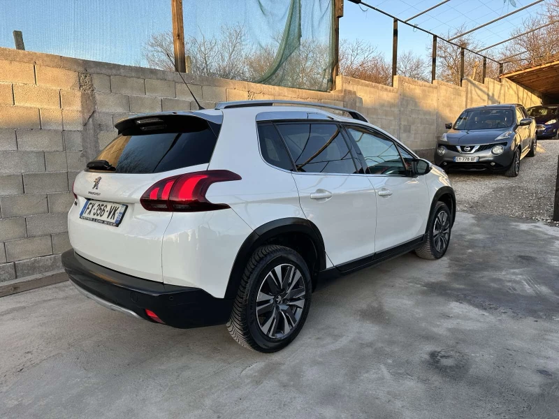 Peugeot 2008 1.6 Blue-HDi Самопаркиране, Панорама, Нави, Allure, снимка 5 - Автомобили и джипове - 49393494