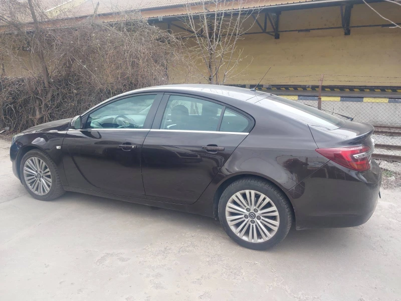 Opel Insignia, снимка 4 - Автомобили и джипове - 49477976