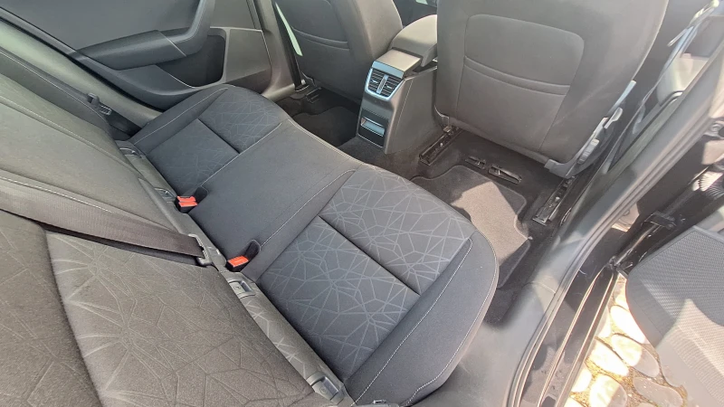 Skoda Octavia 1.8 TSI, снимка 15 - Автомобили и джипове - 53128480