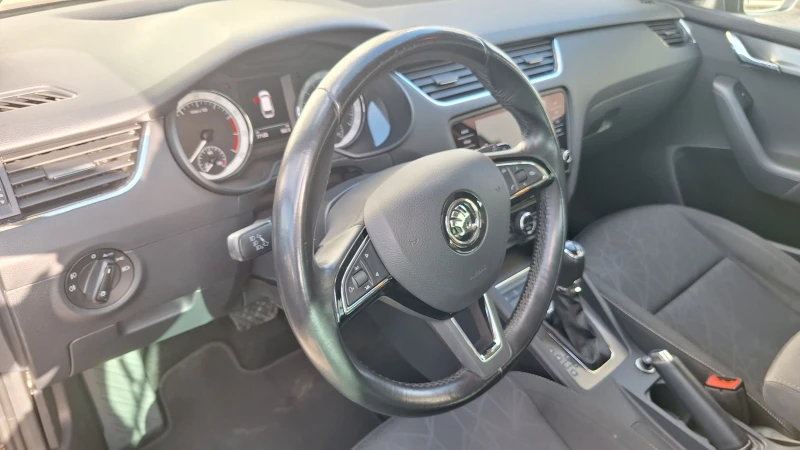 Skoda Octavia 1.8 TSI, снимка 14 - Автомобили и джипове - 53128480