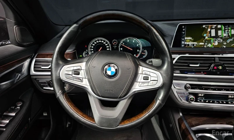 BMW 730, снимка 13 - Автомобили и джипове - 53281340