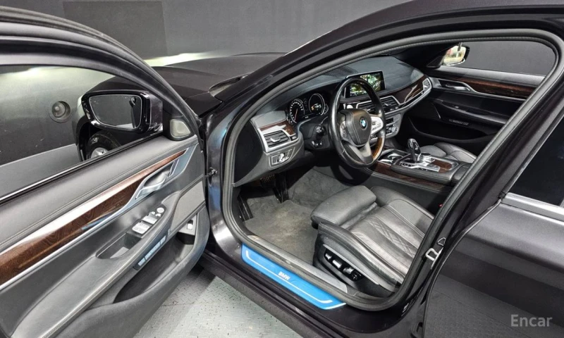 BMW 730, снимка 10 - Автомобили и джипове - 53281340