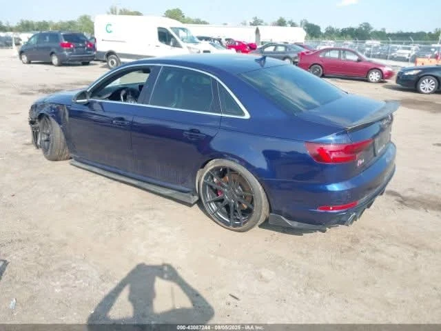Audi S4 PREMIUM PLUS - изображение 4