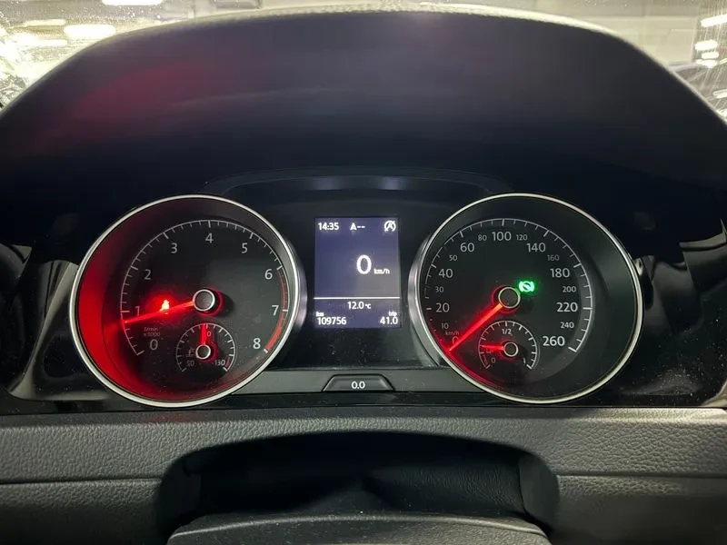 VW Golf 7Th Generation 1.4 Tsi Premium, снимка 8 - Автомобили и джипове - 54969267